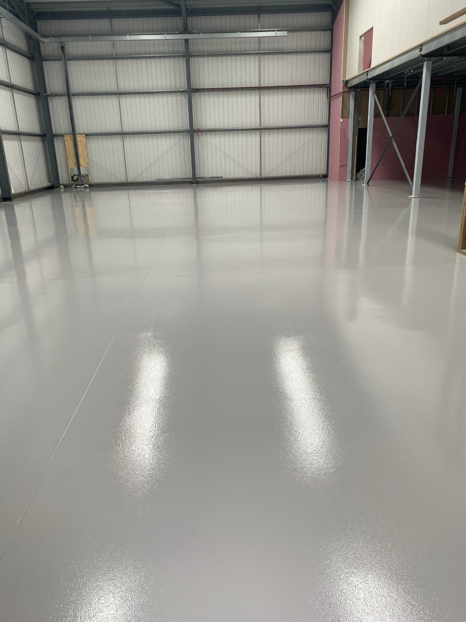 Hard floor cleaning services finished in a commercial cleaning client in Chicago, Illinois